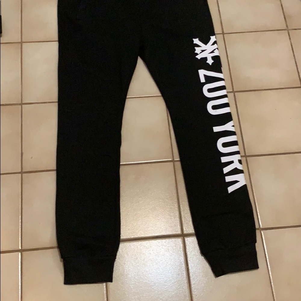 Brand new Zoo York tapered skinny joggers!
